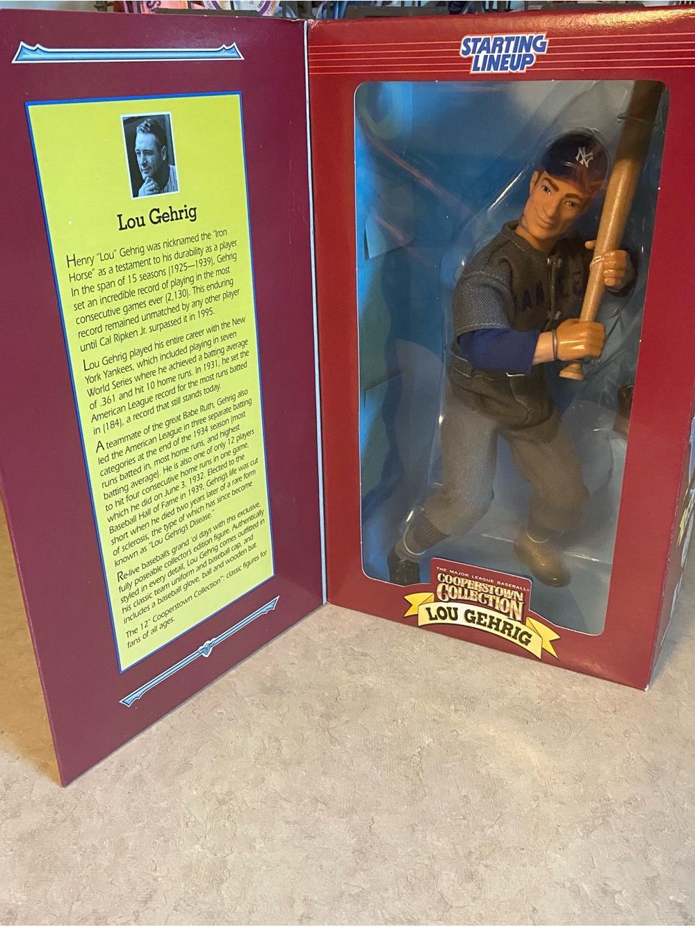 Vintage 1996 Lou Gehrig Staring Lineup MLB 12” Figure Baseball Collectible New